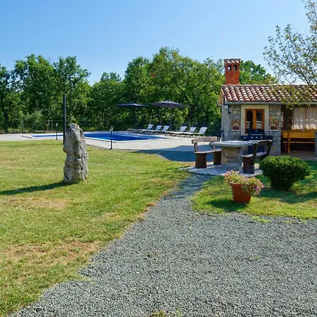 Holiday Eda Holiday home Buzet