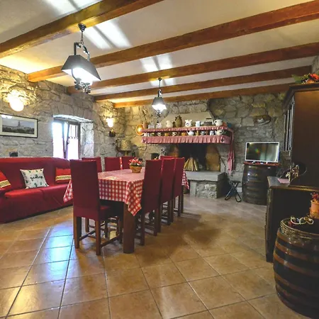 Holiday home Holiday Eda Buzet