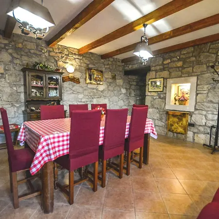 Vakantiehuis Holiday Eda *
